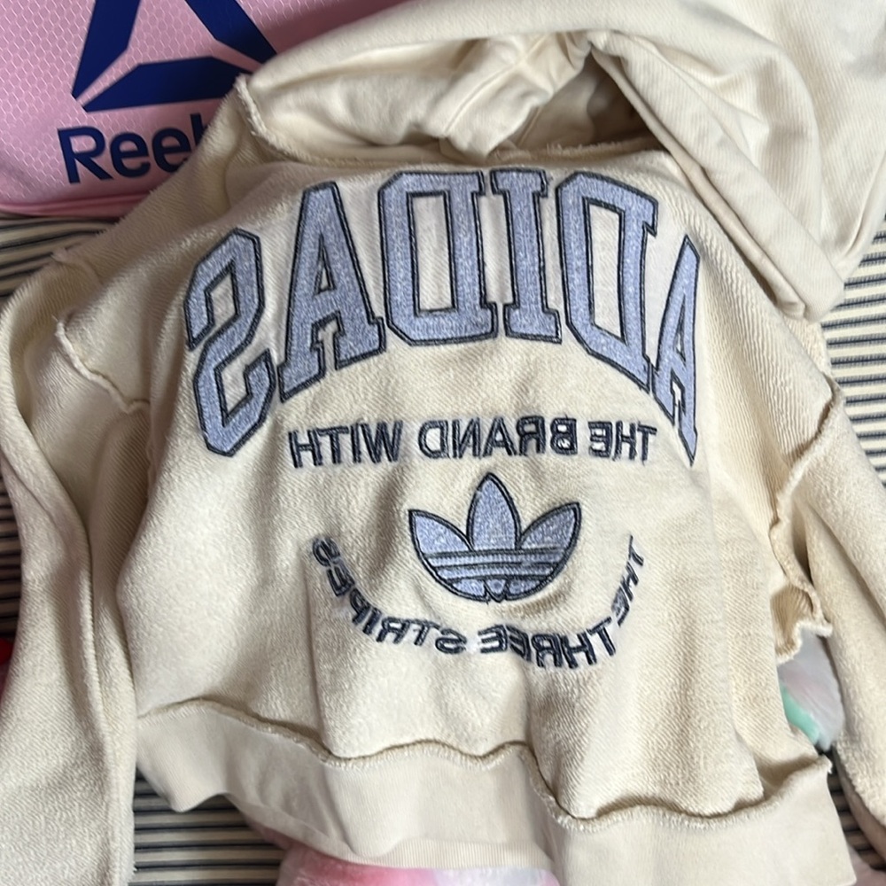 Adidas Sweater - Picture 4 of 9